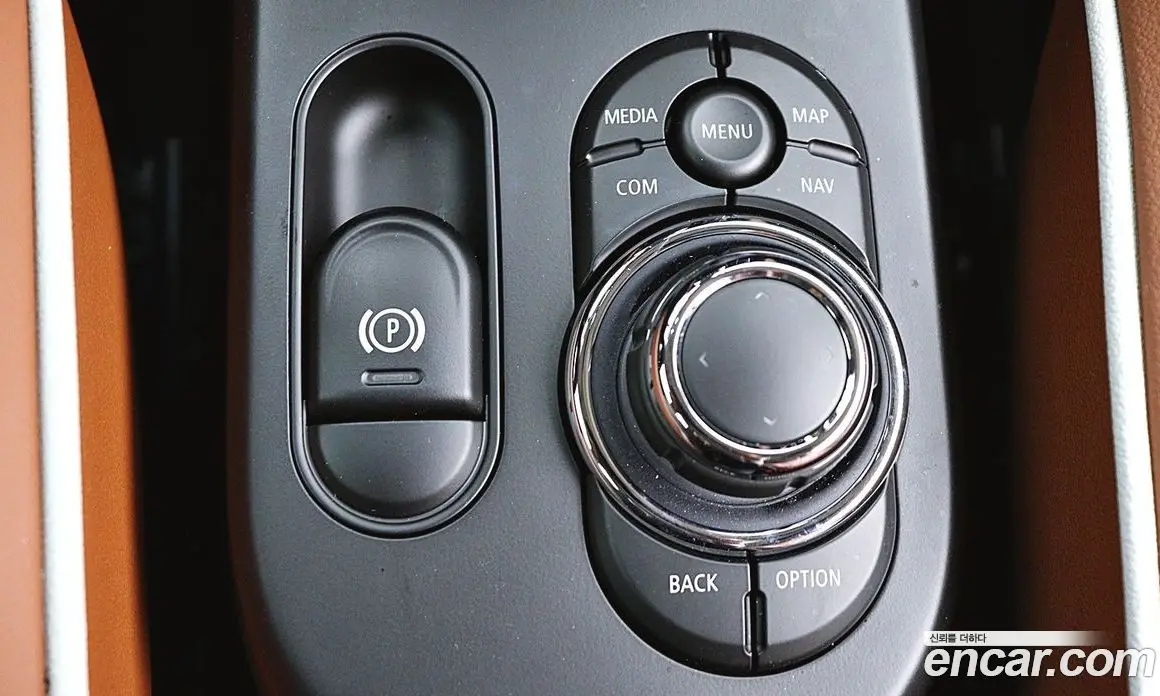 Mini Cooper 2024 2.0 автомат (гидро), фото 17