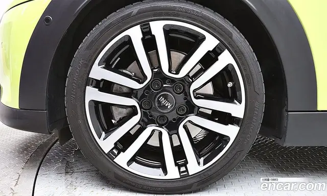 Mini Cooper 2024 2.0 автомат (гидро), миниатюра 5