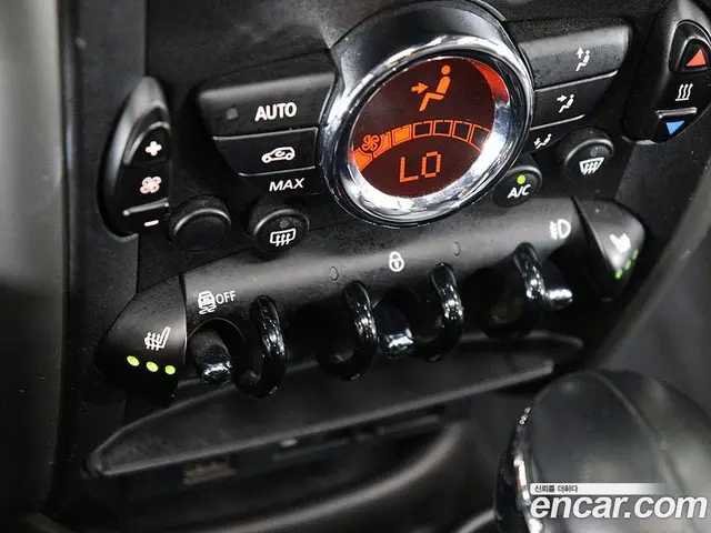 Mini Countryman 2016 2.0 автомат (гидро), миниатюра 10 Mini Countryman 2016 2.0 автомат (гидро), миниатюра 10