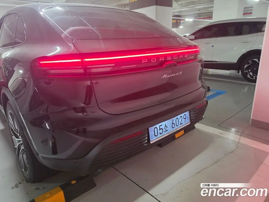 Porsche Macan 2025 1.0 автомат (гидро), фото 15