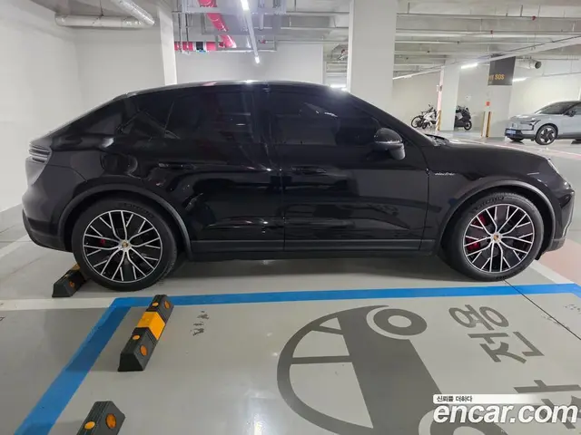 Porsche Macan 2025 1.0 автомат (гидро), миниатюра 6