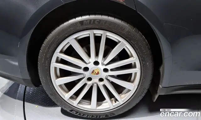 Porsche Panamera 2017 2.9 автомат (гидро), миниатюра 5 Porsche Panamera 2017 2.9 автомат (гидро), миниатюра 5