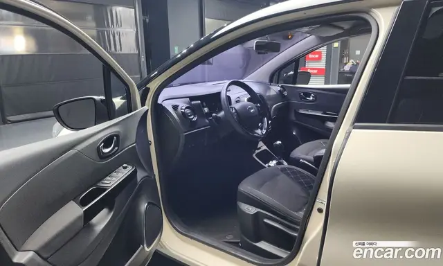 Renault (Samsung) QM3 2015 1.5 автомат (гидро), миниатюра 10 Renault (Samsung) QM3 2015 1.5 автомат (гидро), миниатюра 10