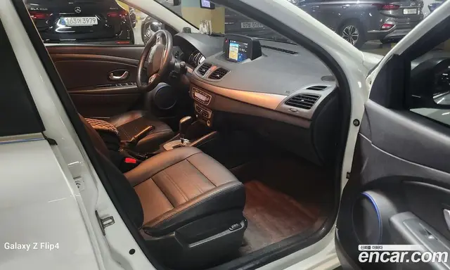 Renault (Samsung) SM3 2020 0.1 автомат (гидро), миниатюра 5 Renault (Samsung) SM3 2020 0.1 автомат (гидро), миниатюра 5