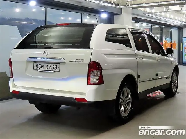 SsangYong Korando 2012 2.0 автомат (гидро), миниатюра 4