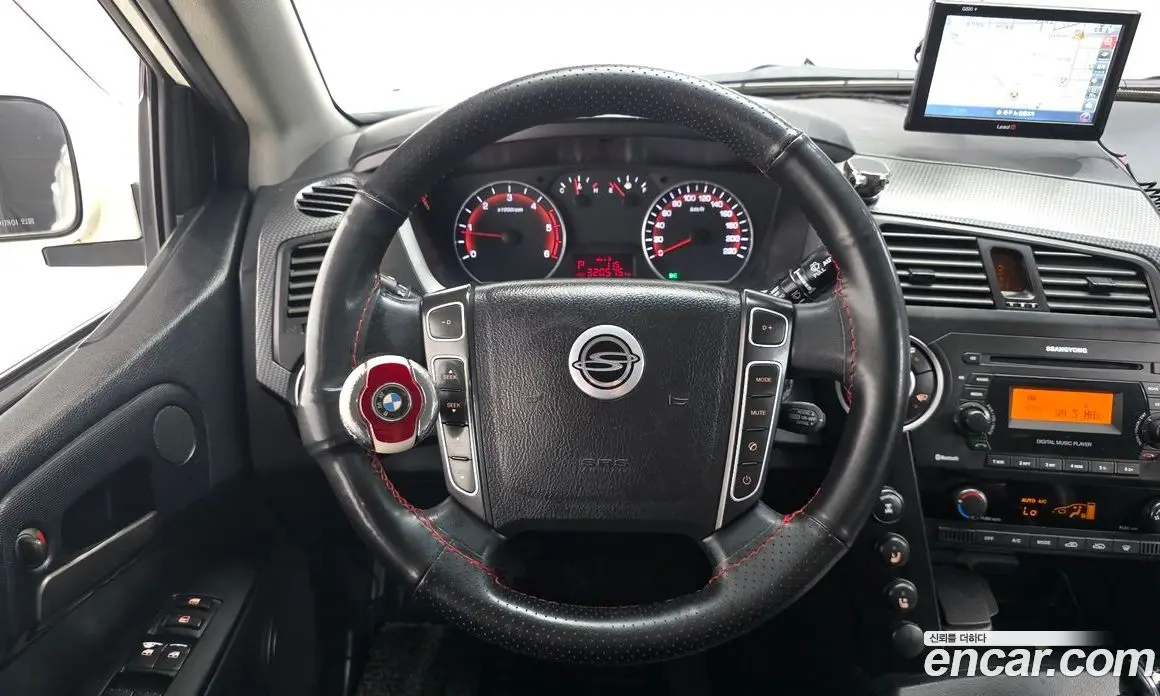 SsangYong Korando 2014 2.0 автомат (гидро), фото 12