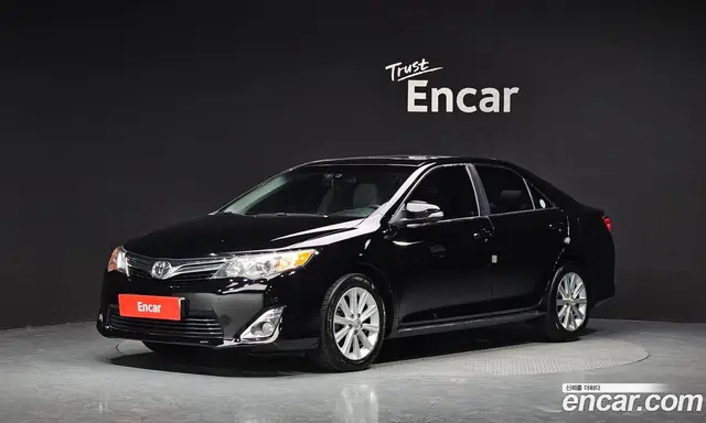 Toyota Camry, 2012, 130 168 км