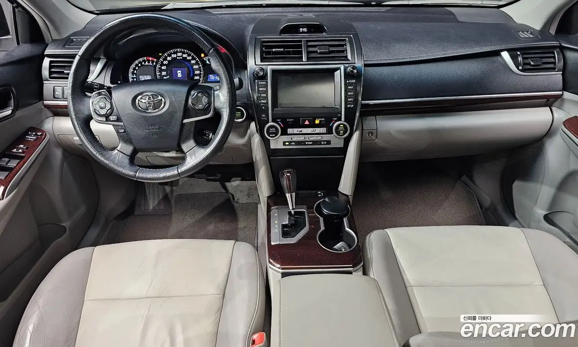 Toyota Camry 2012 2.5 автомат (гидро), фото 7