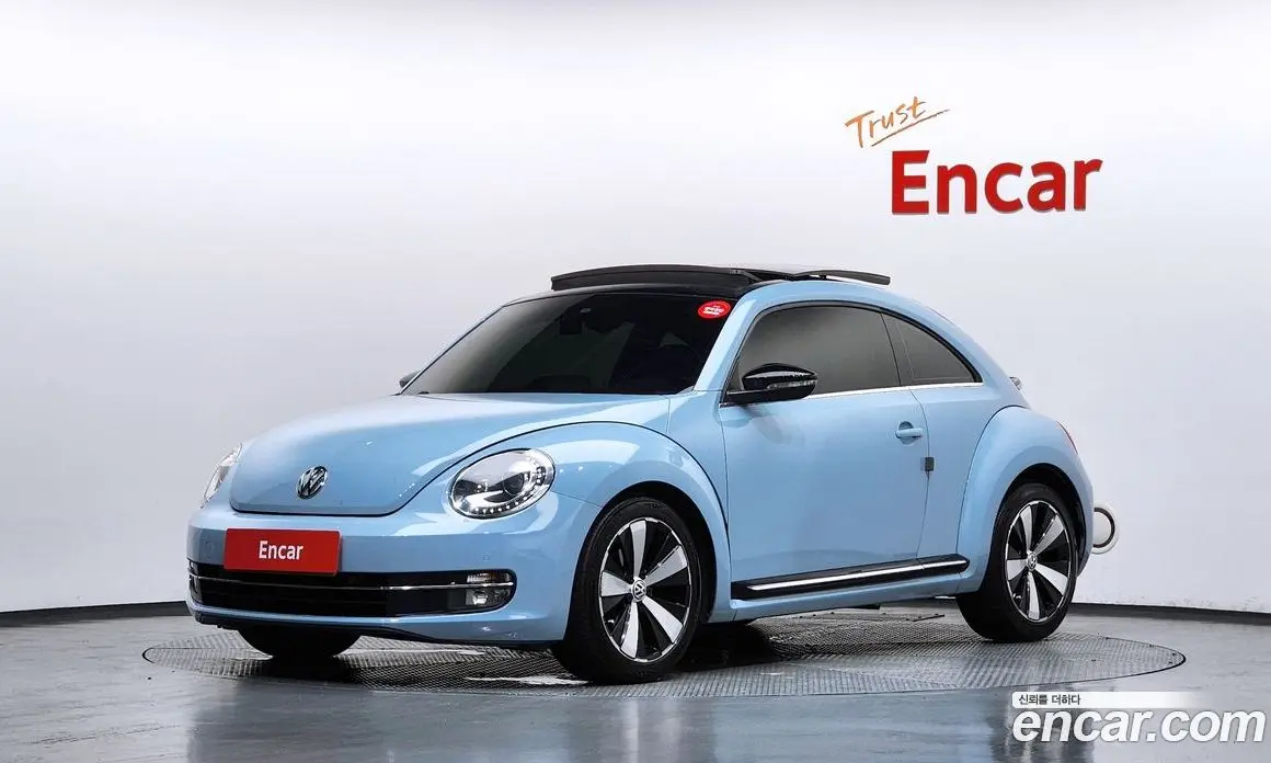 Volkswagen Beatle 2012 2.0 автомат (гидро), фото 1 Volkswagen Beatle 2012 2.0 автомат (гидро), фото 1
