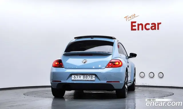 Volkswagen Beatle 2012 2.0 автомат (гидро), миниатюра 4 Volkswagen Beatle 2012 2.0 автомат (гидро), миниатюра 4