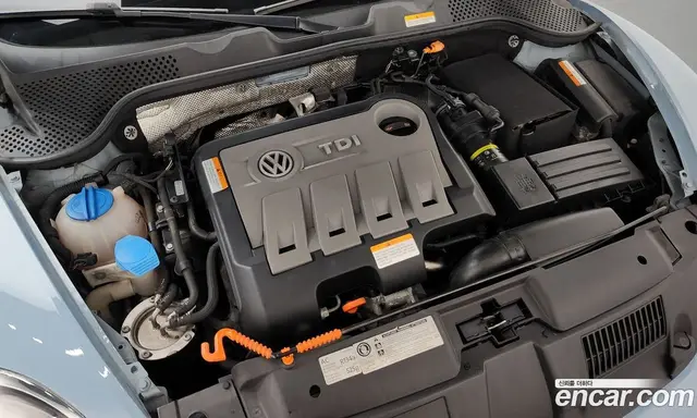 Volkswagen Beatle 2012 2.0 автомат (гидро), миниатюра 6 Volkswagen Beatle 2012 2.0 автомат (гидро), миниатюра 6