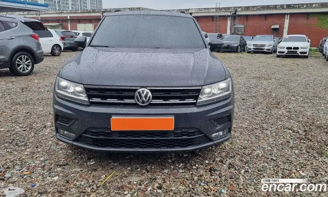 Volkswagen Tiguan 2018 2.0 автомат (гидро), миниатюра 2 Volkswagen Tiguan 2018 2.0 автомат (гидро), миниатюра 2