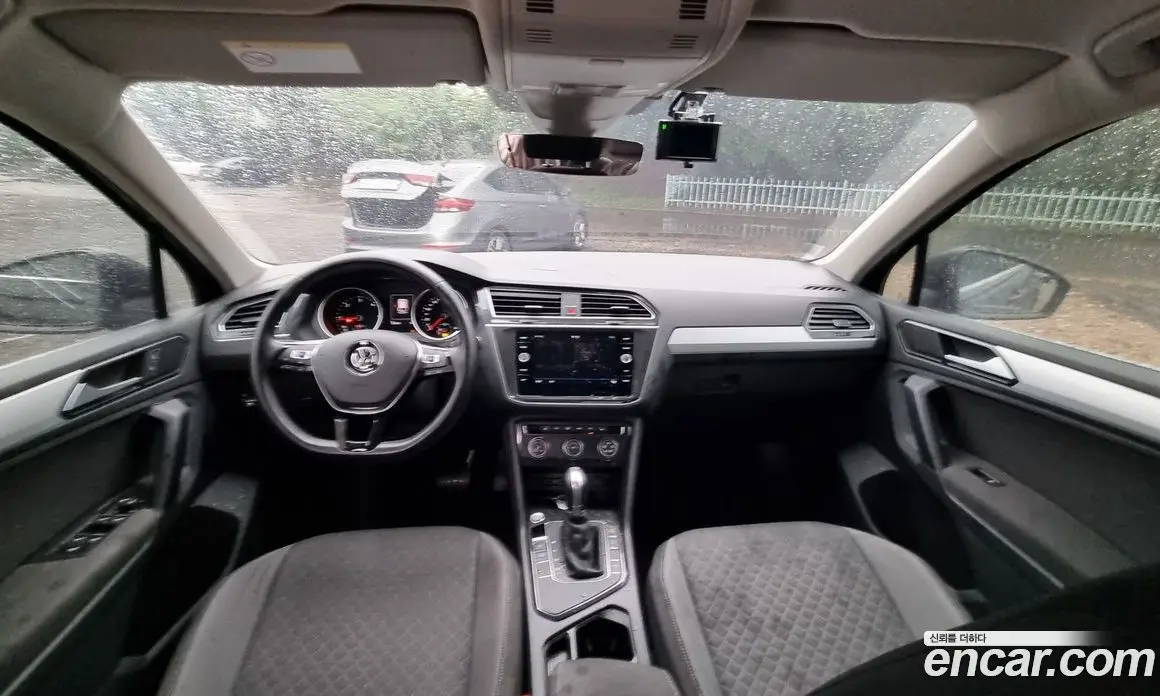 Volkswagen Tiguan 2018 2.0 автомат (гидро), фото 11 Volkswagen Tiguan 2018 2.0 автомат (гидро), фото 11