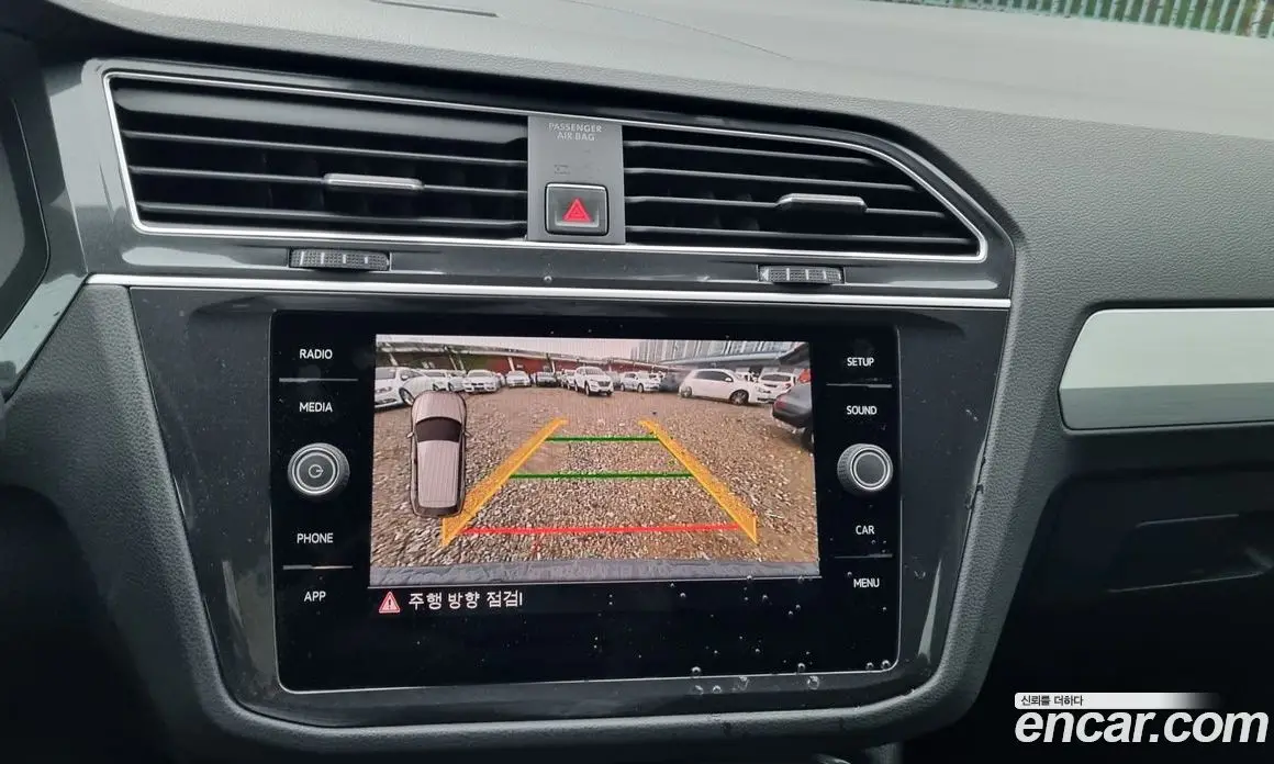 Volkswagen Tiguan 2018 2.0 автомат (гидро), фото 18 Volkswagen Tiguan 2018 2.0 автомат (гидро), фото 18
