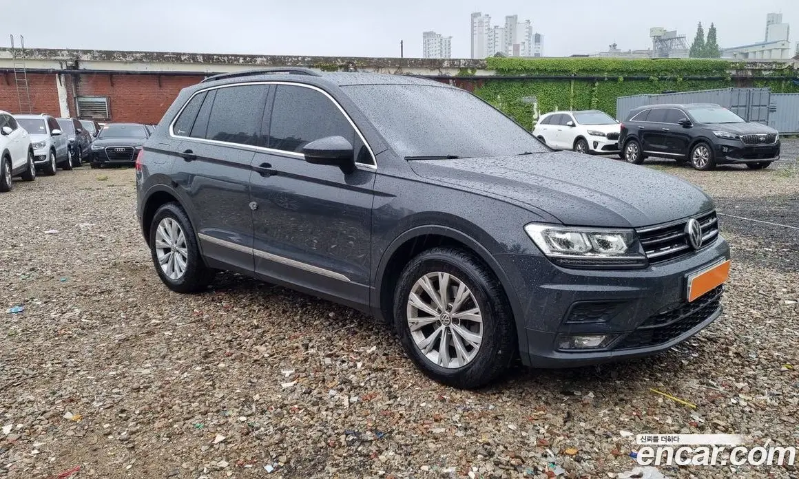 Volkswagen Tiguan 2018 2.0 автомат (гидро), фото 7 Volkswagen Tiguan 2018 2.0 автомат (гидро), фото 7