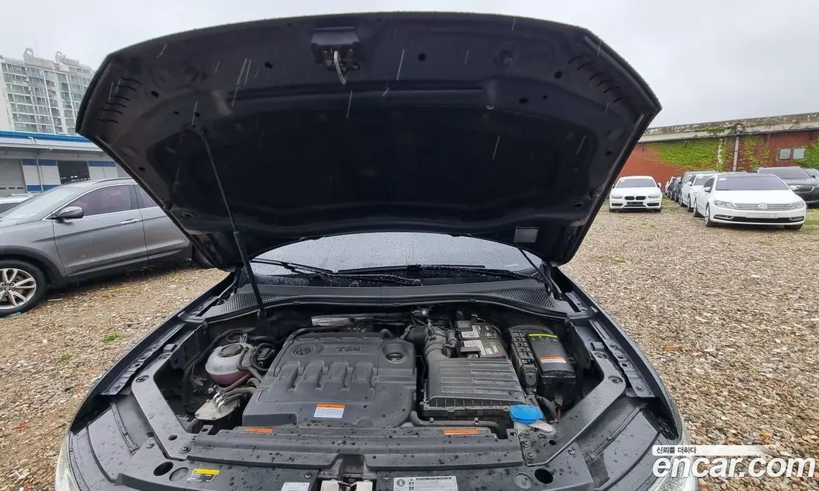 Volkswagen Tiguan 2018 2.0 автомат (гидро), фото 8 Volkswagen Tiguan 2018 2.0 автомат (гидро), фото 8