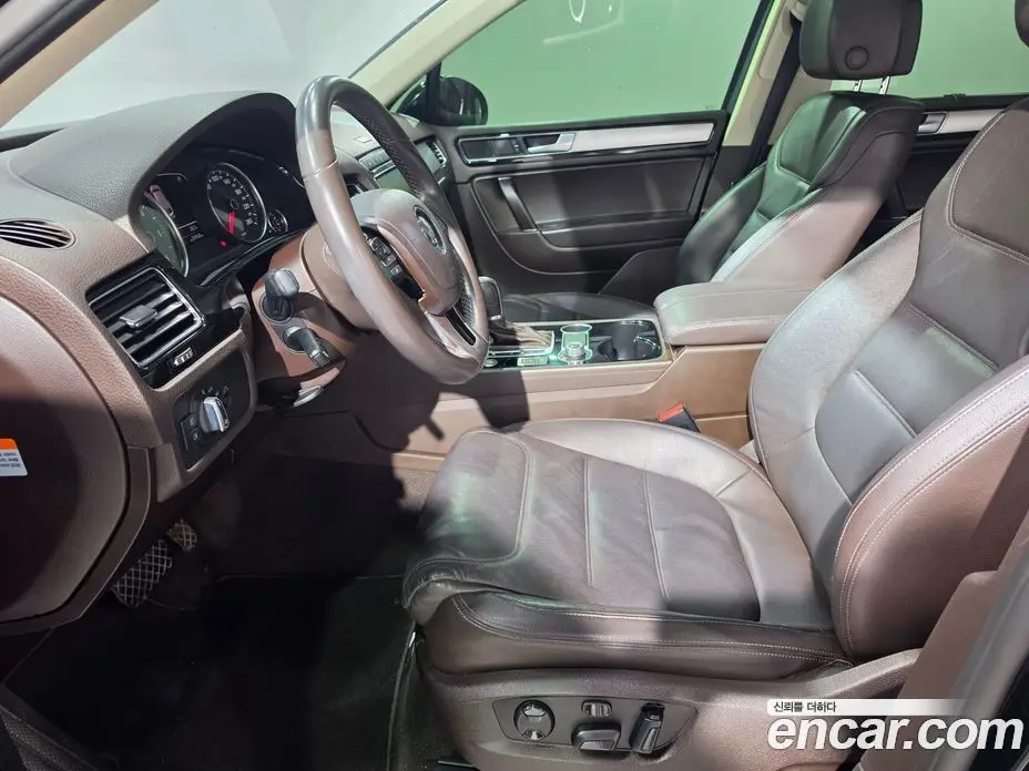 Volkswagen Touareg 2016 3.0 автомат (гидро), фото 12