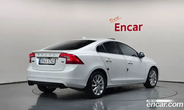 Volvo S60 2014 1.6 автомат (гидро), миниатюра 2