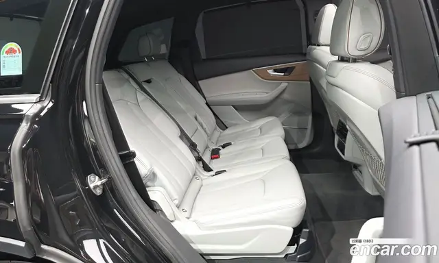 Audi Q7 2024 3.0 автомат (гидро), миниатюра 12