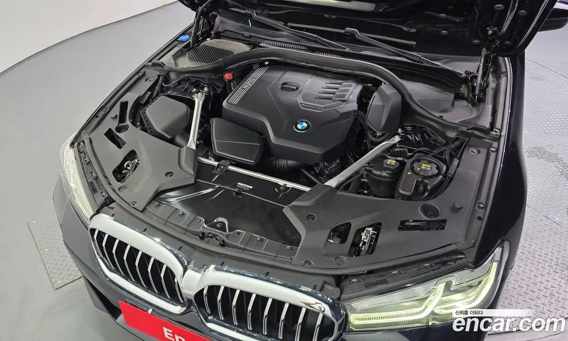 BMW 5 серия 2022 2.0 автомат (гидро), фото 6
