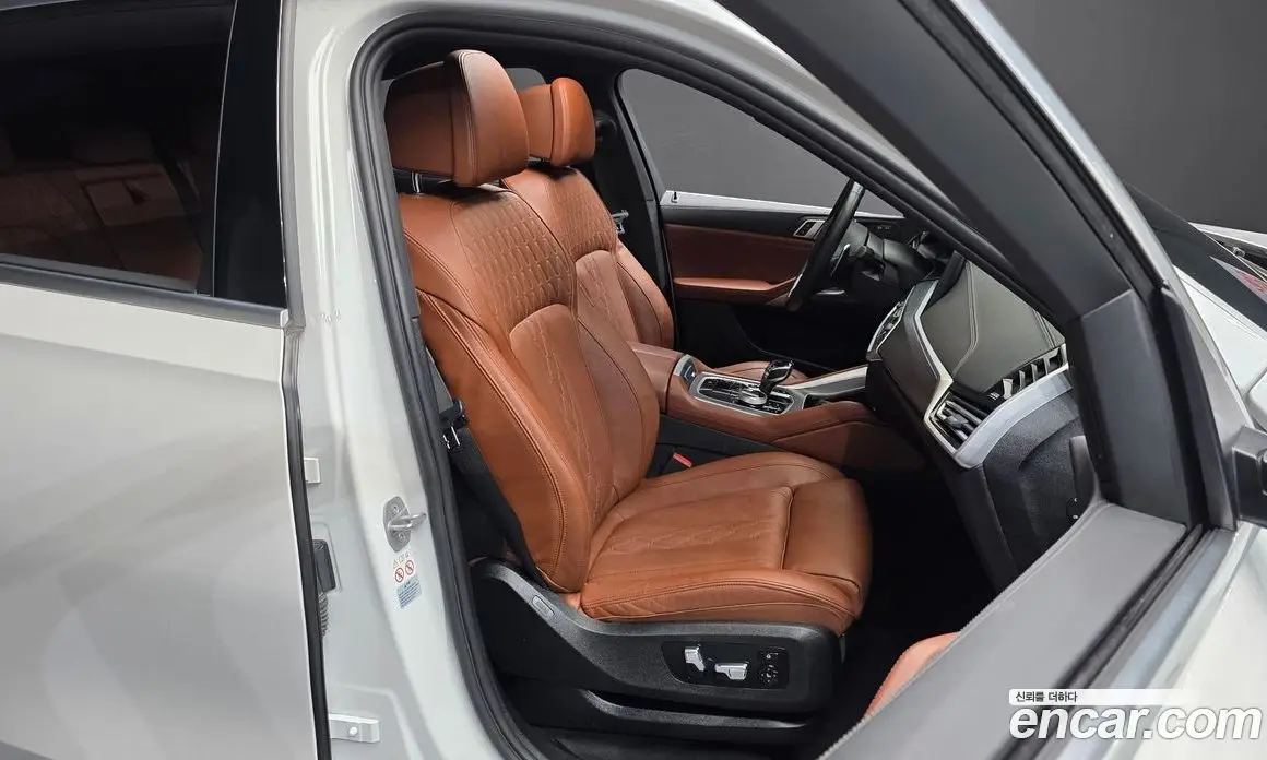 BMW X6 2022 3.0 автомат (гидро), фото 12