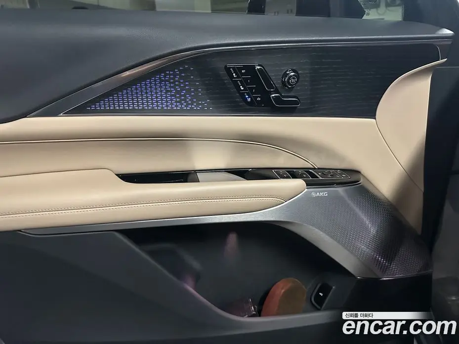 Cadillac Lyriq 2024 0.3 автомат (гидро), фото 16