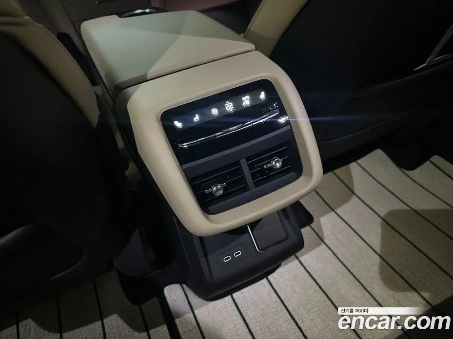 Cadillac Lyriq 2024 0.3 автомат (гидро), фото 19