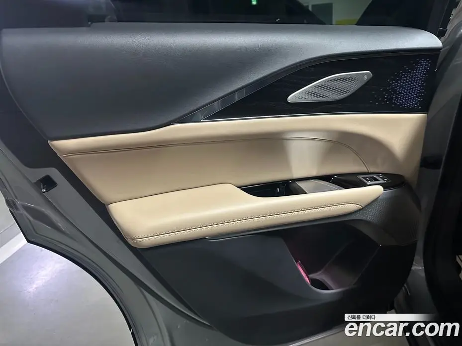 Cadillac Lyriq 2024 0.3 автомат (гидро), фото 20
