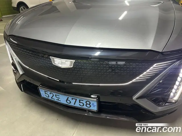 Cadillac Lyriq 2024 0.3 автомат (гидро), миниатюра 5