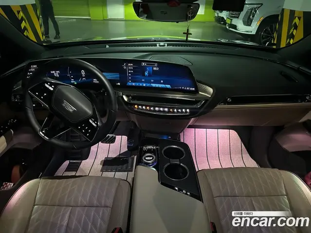 Cadillac Lyriq 2024 0.3 автомат (гидро), миниатюра 8