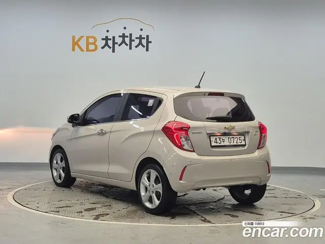 Chevrolet Spark 2016 1.0 автомат (гидро), миниатюра 2