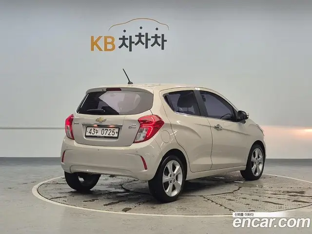 Chevrolet Spark 2016 1.0 автомат (гидро), миниатюра 3