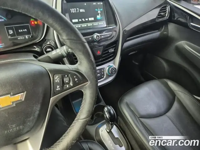 Chevrolet Spark 2016 1.0 автомат (гидро), миниатюра 10