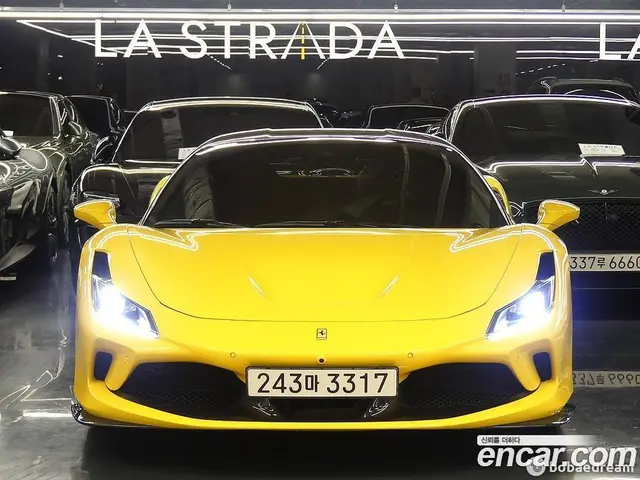 Ferrari F8, 2020, 15 304 км