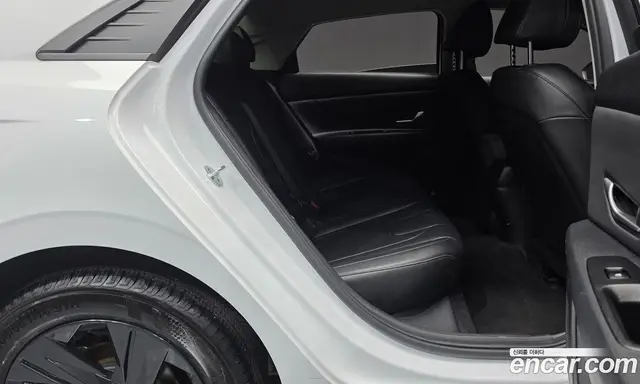 Hyundai Avante 2022 1.6 автомат (гидро), миниатюра 12