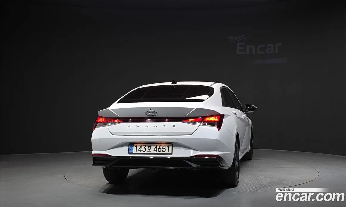 Hyundai Avante 2022 1.6 автомат (гидро), фото 4