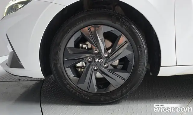 Hyundai Avante 2022 1.6 автомат (гидро), миниатюра 5