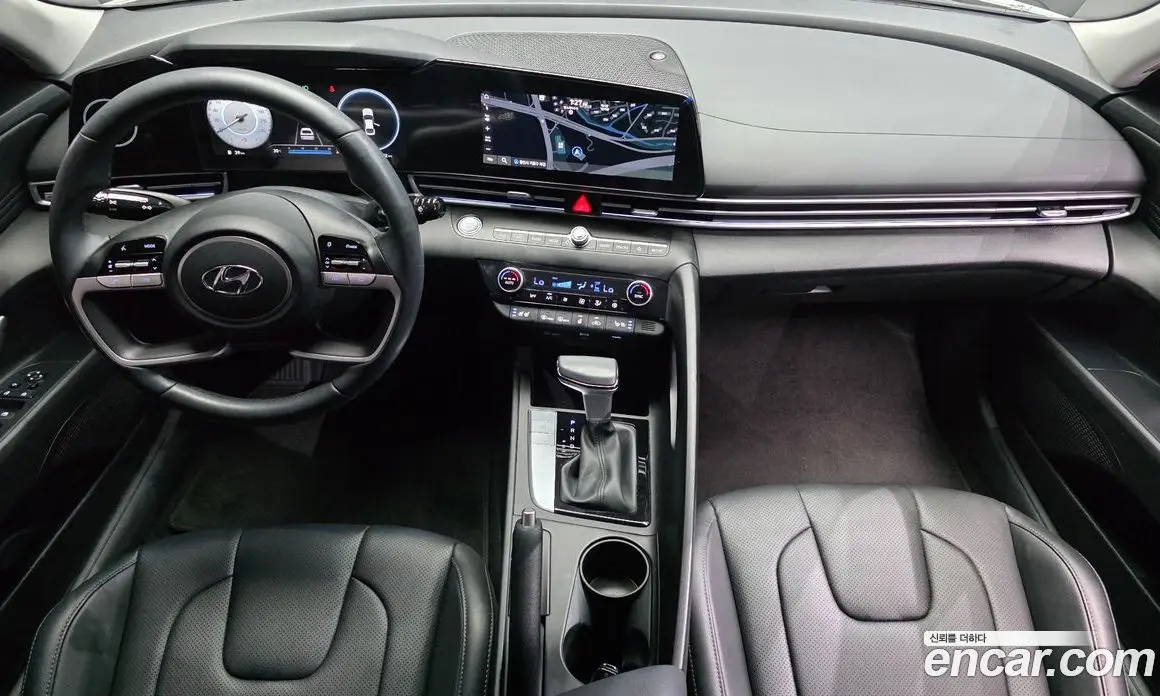 Hyundai Avante 2022 1.6 автомат (гидро), фото 7