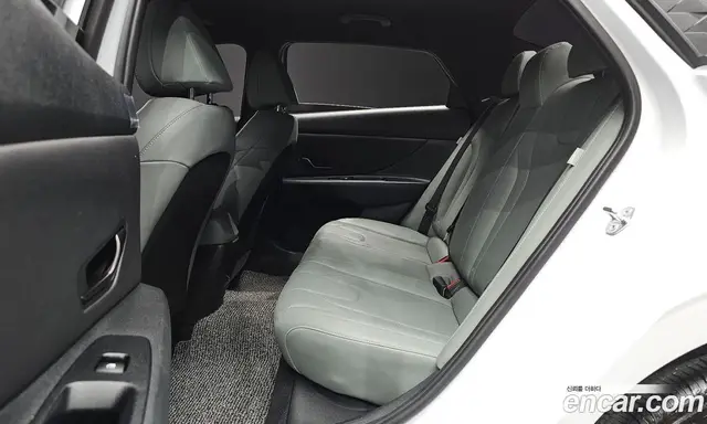 Hyundai Avante 2023 1.6 автомат (гидро), миниатюра 11