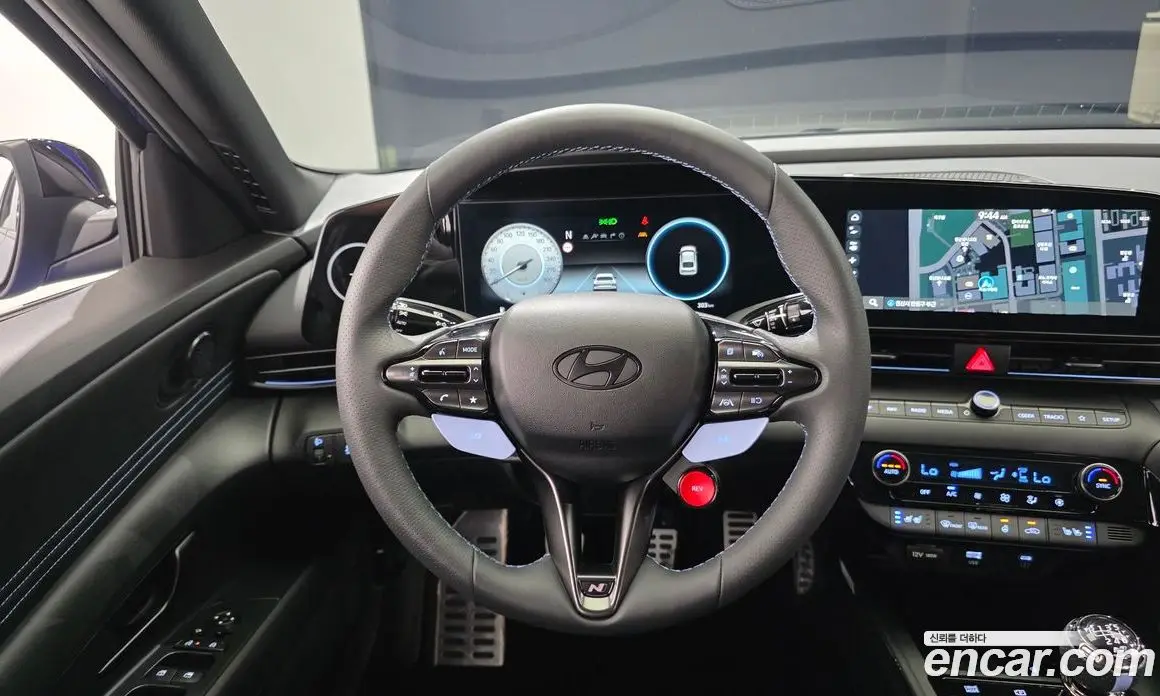 Hyundai Avante 2024 2.0 механика, фото 13