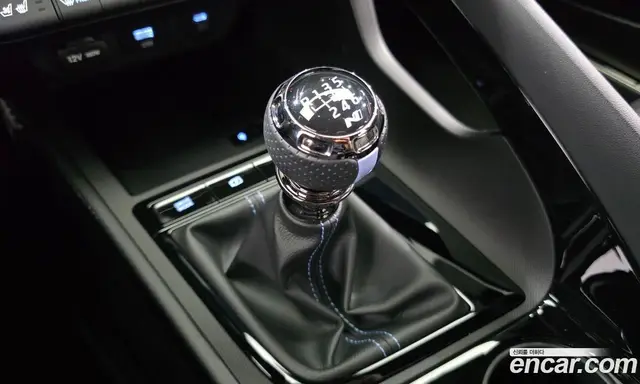 Hyundai Avante 2024 2.0 механика, миниатюра 9