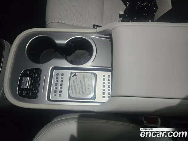 Hyundai Ioniq 9 2026 1.0 автомат (гидро), миниатюра 10 Hyundai Ioniq 9 2026 1.0 автомат (гидро), миниатюра 10