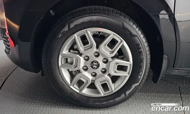 Hyundai Staria 2025 1.6 автомат (гидро), миниатюра 5