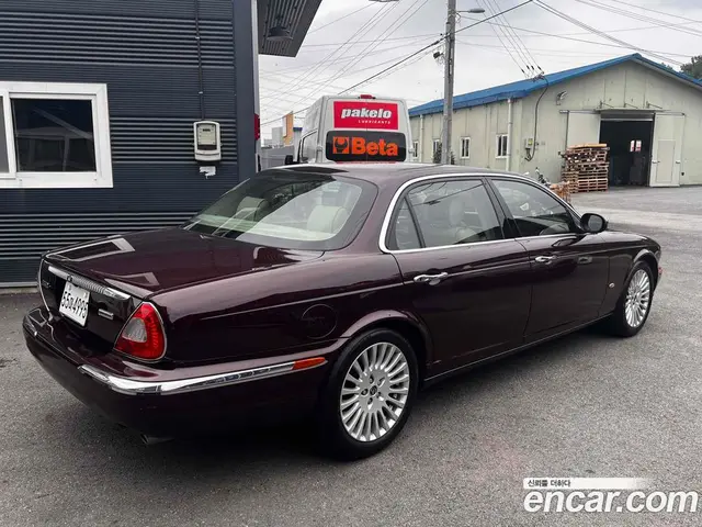 Jaguar Daimler 2007 4.2 автомат (гидро), миниатюра 2