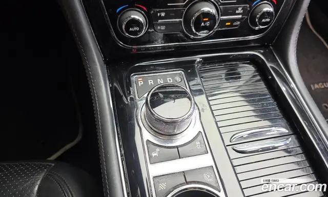 Jaguar XJ 2013 3.0 автомат (гидро), миниатюра 9
