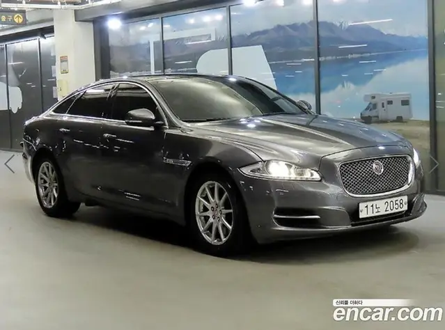 Jaguar XJ, 2015, 140 141 км
