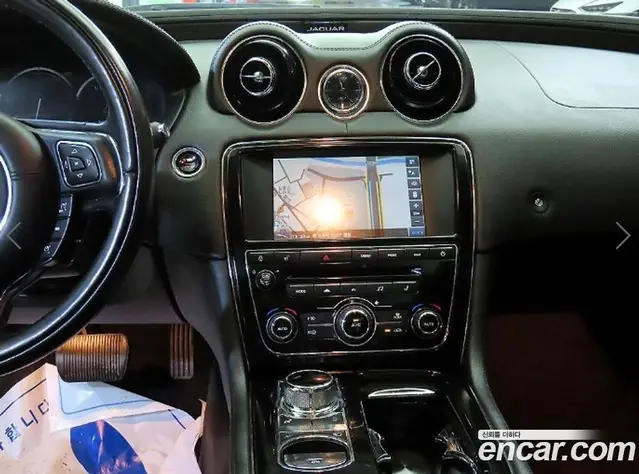 Jaguar XJ 2015 2.0 автомат (гидро), миниатюра 11