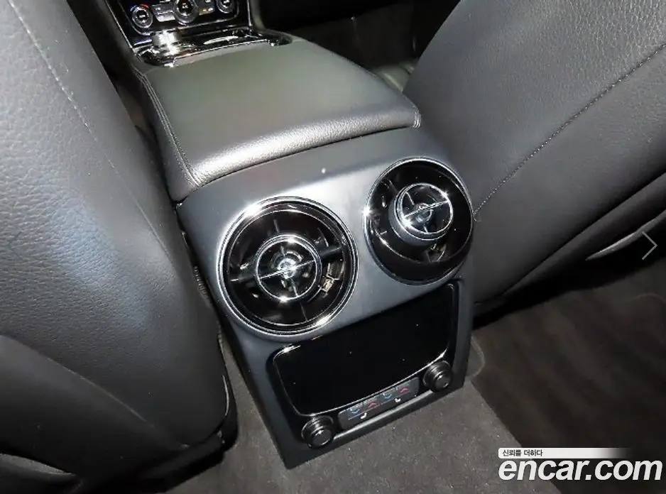 Jaguar XJ 2015 2.0 автомат (гидро), фото 16