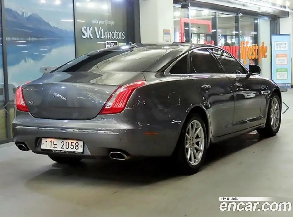 Jaguar XJ 2015 2.0 автомат (гидро), фото 4