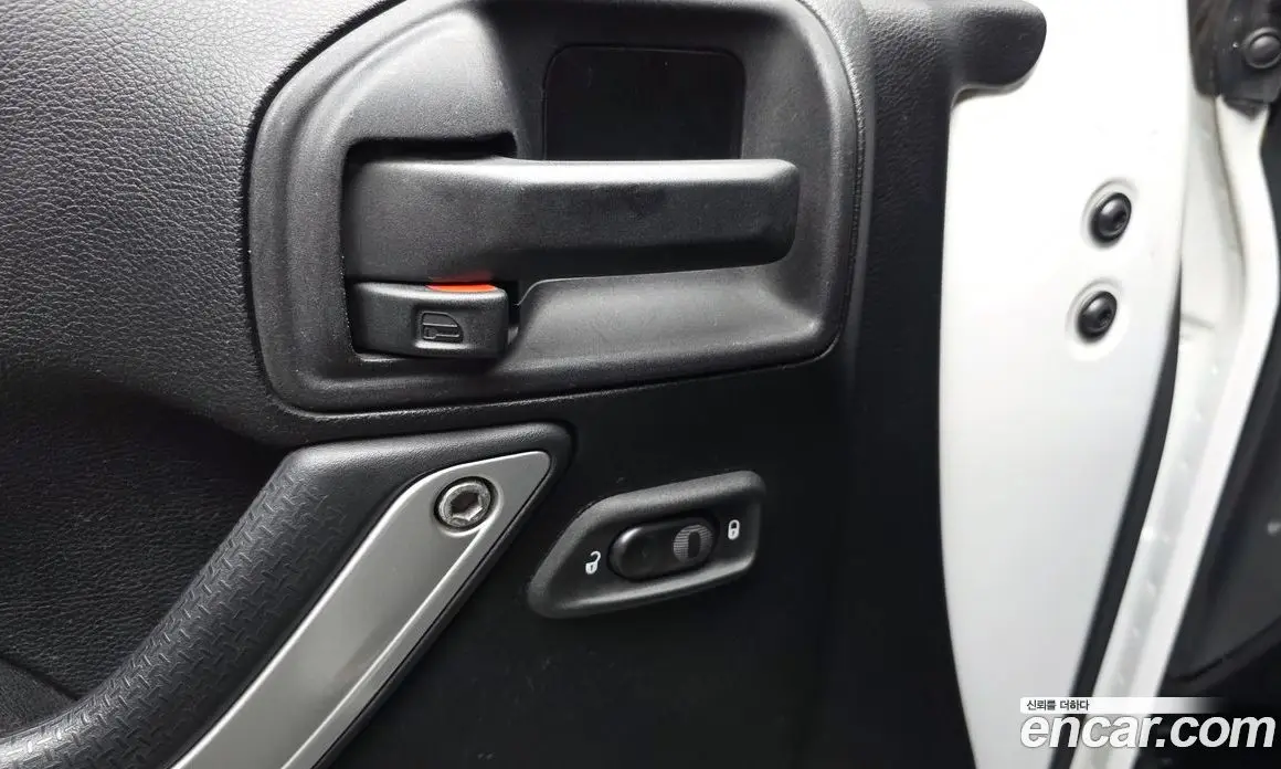Jeep Wrangler 2014 2.8 автомат (гидро), фото 19 Jeep Wrangler 2014 2.8 автомат (гидро), фото 19